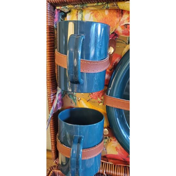 Woven Picnic Basket Floral Interior Hunter Green Plates/Cups For Four People - Picture 8 of 16
